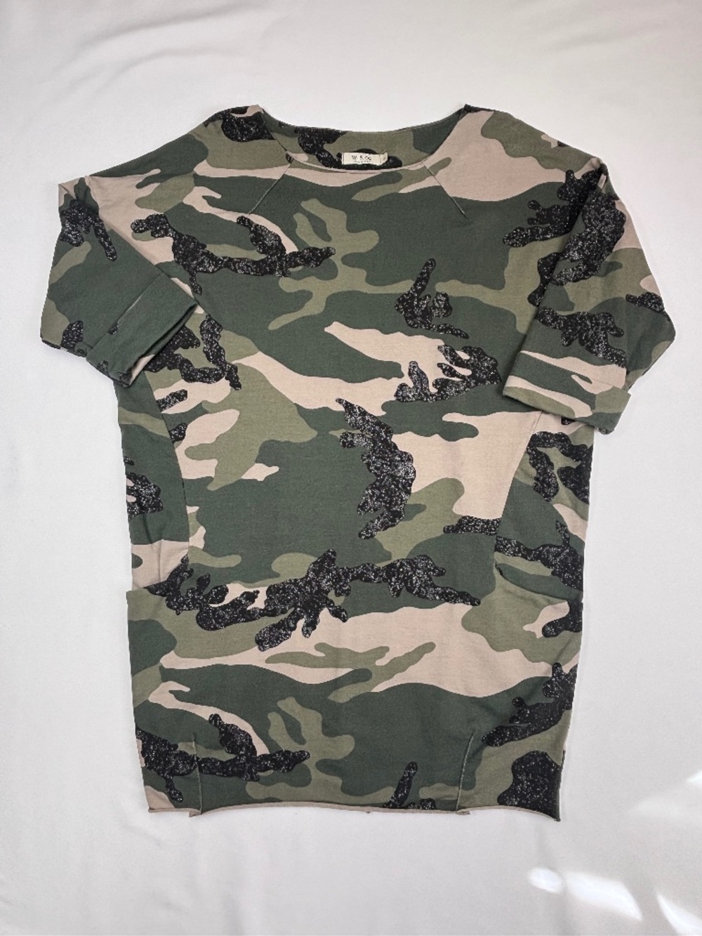 Wi & Co Made in Italy Camouflage Glitter Accent Tunic Top with Pockets size S